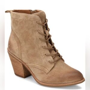 Sofft Tagan Booties in Barley Suede Women's Size  6.5 Leather